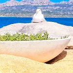 Casa Gardenia Vicino Alle Spiagge Di Caprera Con Balcone E Parcheggio Appartement