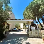 Casa Gardenia Vicino Alle Spiagge Di Caprera Con Balcone E Parcheggio